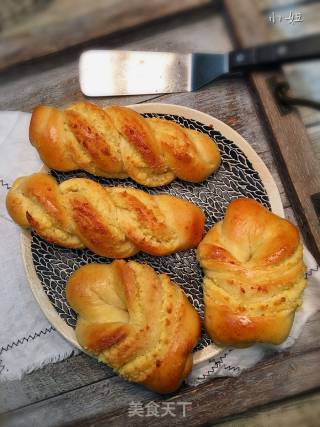 Whole Wheat Coconut Bread recipe