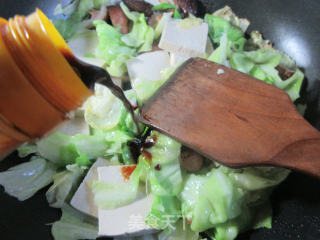 Stir-fried Thousand Page Tofu with Mushrooms and Cabbage recipe