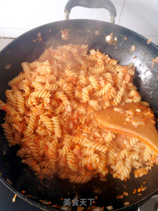 Spaghetti with Tomato Meat Sauce recipe