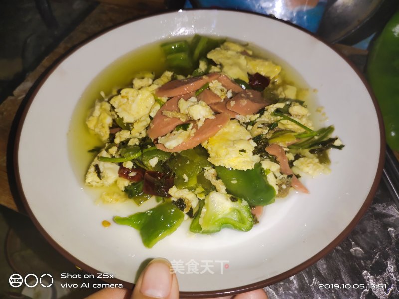 Stir-fried Ham with Eggs and Green Peppers recipe
