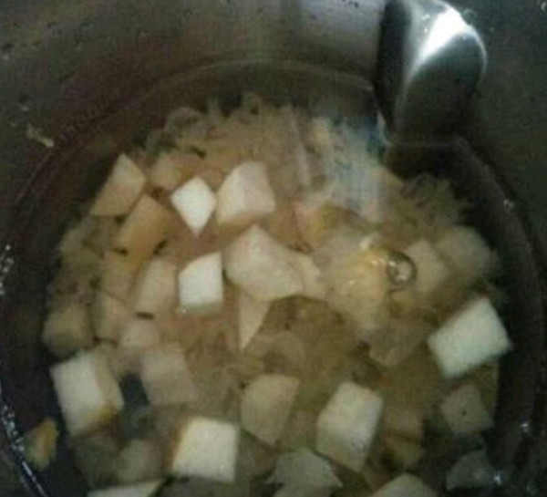 Wolfberry Pear Soup recipe