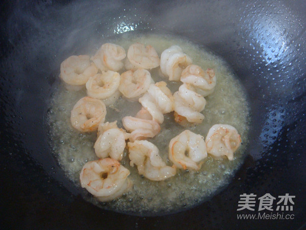 Stir-fried Shrimp with Asparagus recipe