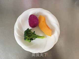 Color Three Vegetable Rice Ball recipe