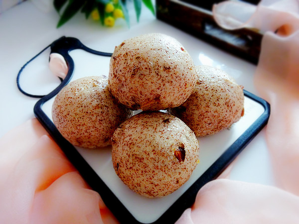 Milky Whole Wheat Red Date Buns recipe