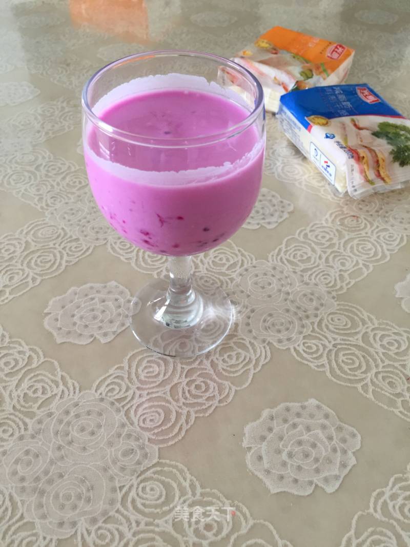 Dragon Fruit Milkshake recipe