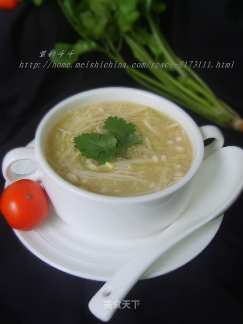 Green Bamboo and Enoki Mushroom Soup recipe