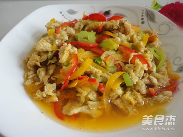 Bell Pepper and Egg Marinated Noodles recipe