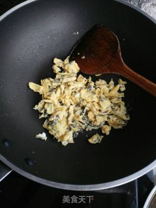 Scrambled Eggs with Dried Plums and Vegetables recipe