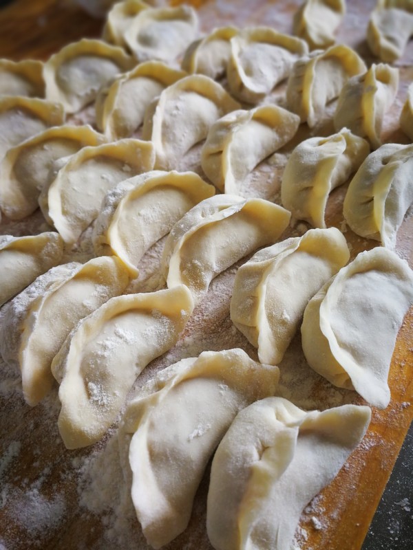 Dumplings Stuffed with White Radish and Pork recipe