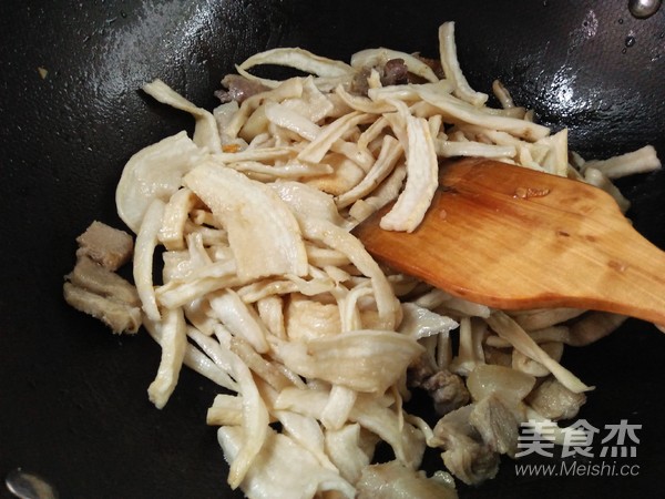 Dried Radish Boiled Pork Slices recipe