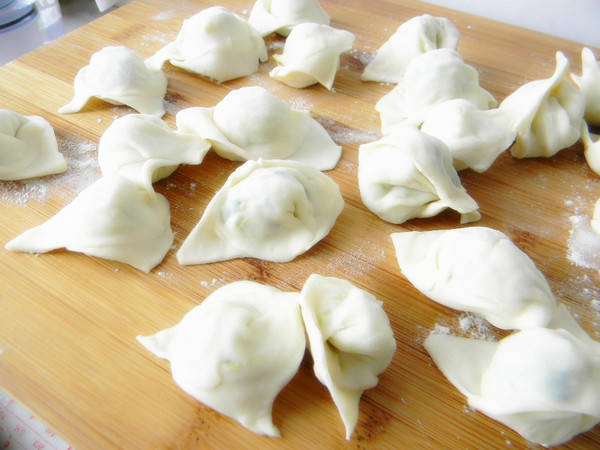 Wonton Stuffed with Cucumber and Egg recipe