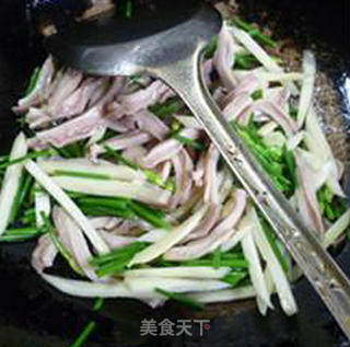 Stir-fried Pork Belly with Chinese Chives recipe