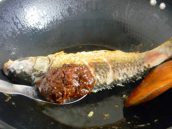 Braised Fish with Sauce recipe