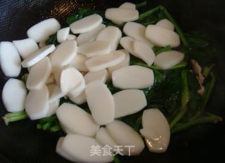 Stir-fried Rice Cake with Spinach recipe