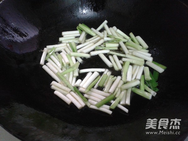 Stir-fried Chives recipe