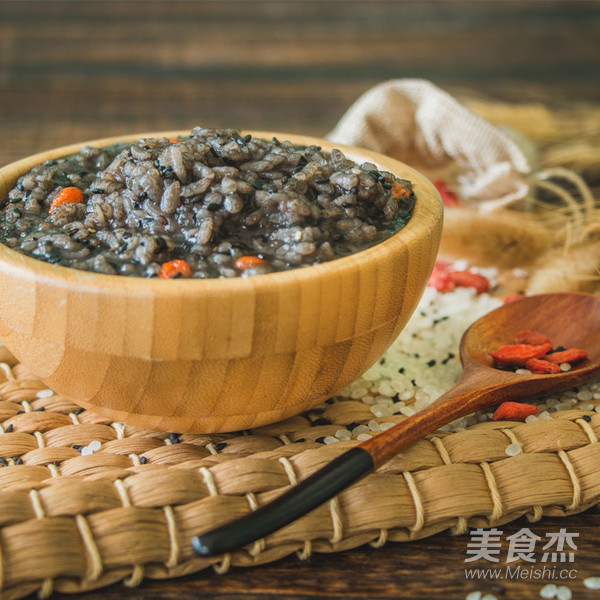 Love Hair Black Sesame Goji Porridge recipe