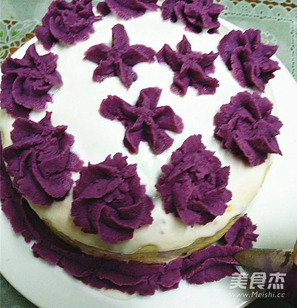 Purple Sweet Potato Decorated Yogurt Cake recipe