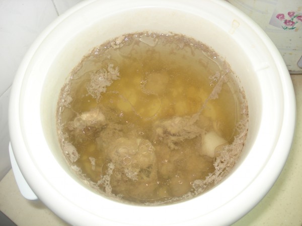 Seaweed Pork Bone Soup recipe