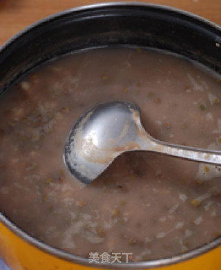 Mung Bean and Coix Seed Congee recipe