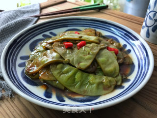 Stir-fried Lamb Eyed Peas recipe