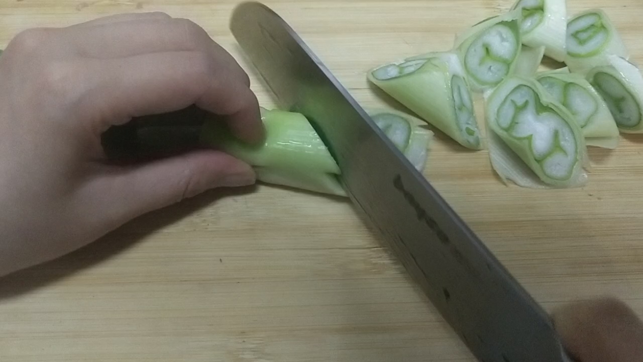 Stir-fried Lamb with Scallions recipe