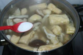 Mushroom Color Vegetable Meatball Soup recipe
