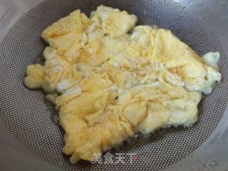 Fried Eggs with Spinach Sauce Fritters recipe