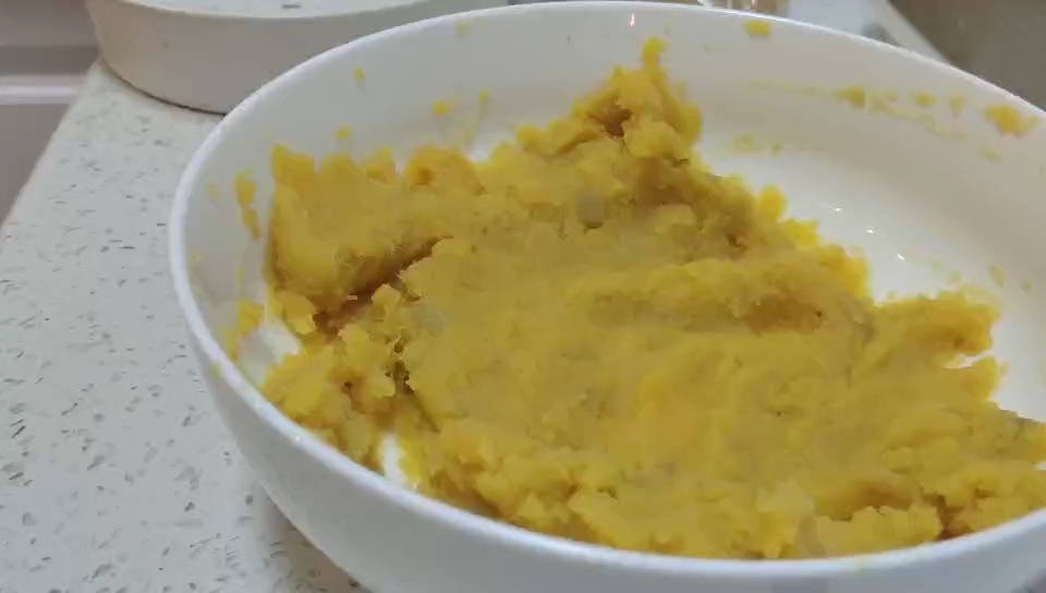 Sweet Potatoes with Milk Cheese and Sweet Potatoes recipe