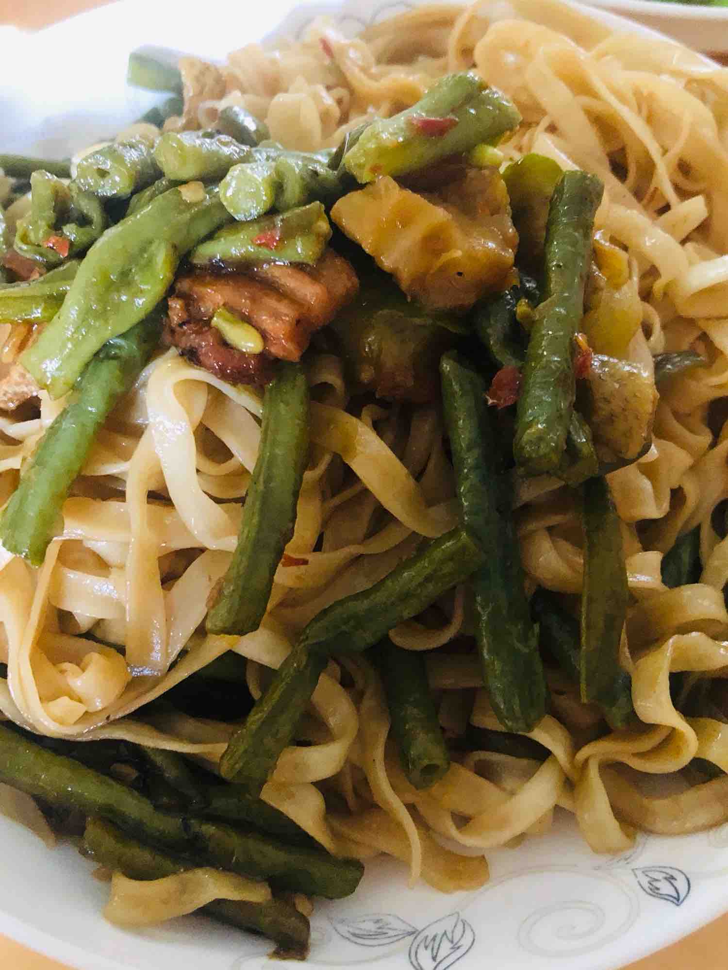 Braised Noodles with Eggplant and Beans recipe