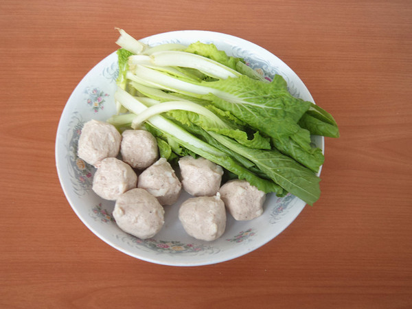 [pigball Spring Festival] Pork Belly Ball and Spring Bamboo Shoot Soup recipe