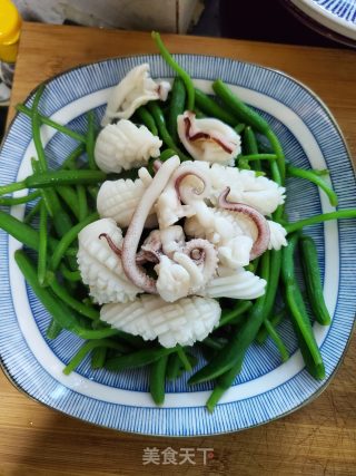 Cucumber with Squid recipe