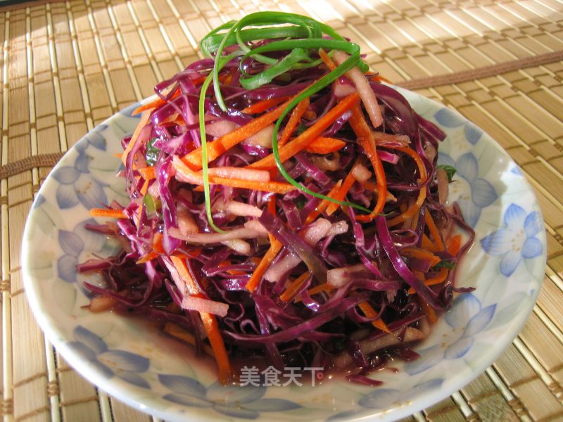 Purple Cabbage Mixed with Apple Salad recipe