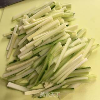 Cucumber Mixed Jellyfish Skin recipe