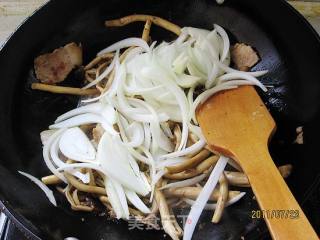 Onion Tea Tree Mushroom recipe