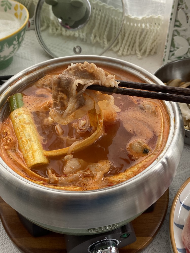 Tomato Beef Small Hot Pot, Eat Completely Warm recipe
