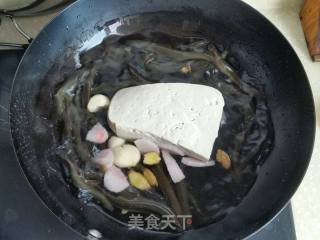 Loach Stewed Tofu recipe