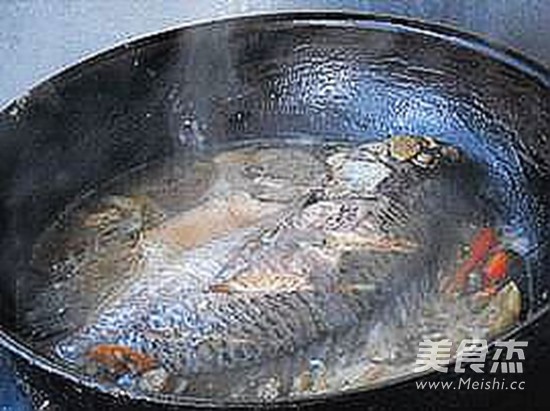 Stewed Sea Crucian Carp recipe