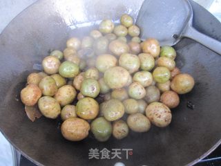 Braised Potatoes in Sauce recipe