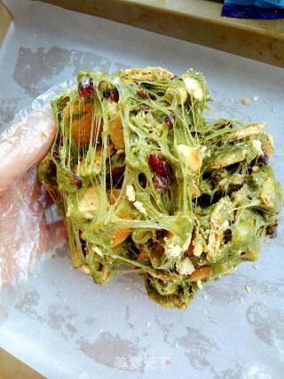 Matcha-flavored Snowflake Crisp recipe