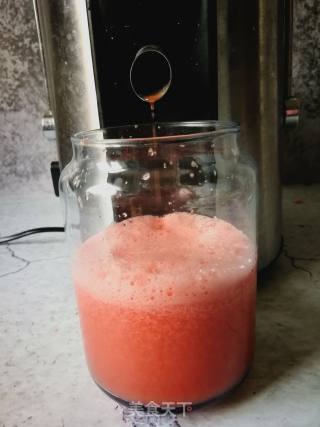 Summer Drink: Freshly Squeezed Watermelon Juice recipe