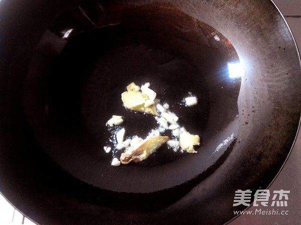 Stewed Mushroom with Sea Cucumber recipe