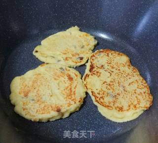 Raisin Okara Pancakes recipe