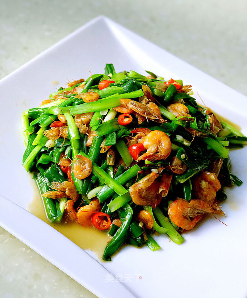 Stir-fried River Prawns with Leek recipe