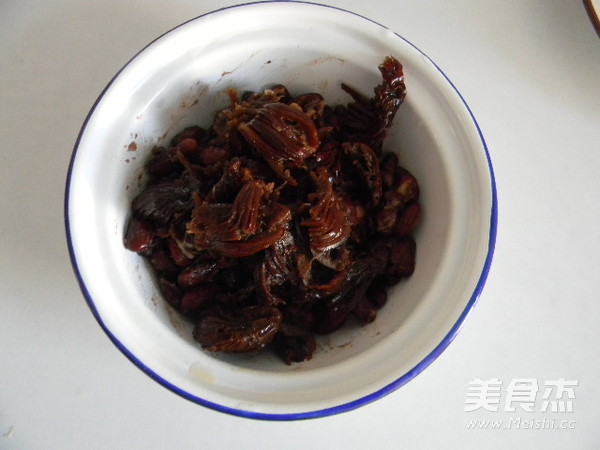 Candied Date Bean Paste Filling Mooncakes recipe