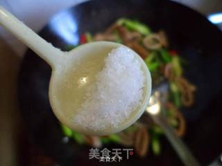 Stir-fried Beef Intestines with Asparagus recipe