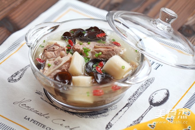 Fungus and Yam Pork Rib Soup recipe