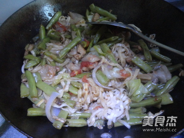 Braised Pork Noodles recipe