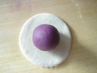 Change The Pattern to Make Steamed Buns---【purple Potato Flowering Buns】 recipe