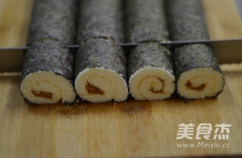 Monte Carlo Seaweed Cake Roll recipe