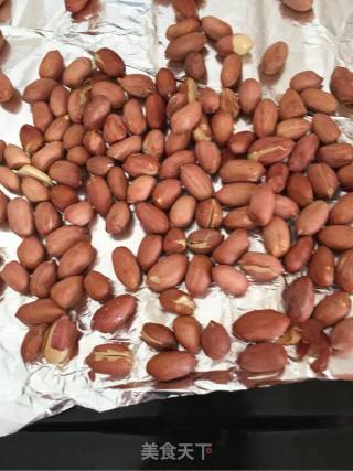 Peanuts Mixed with Lettuce recipe